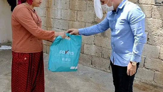 Öksüz-yetim çocuklara bayramlık