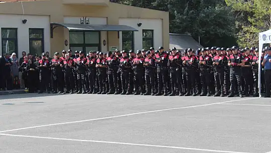 Kazada şehit olan polisin naaşı törenle memleketine uğurlandı