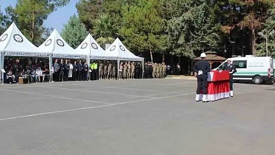 Kazada şehit olan polisin naaşı törenle memleketine uğurlandı