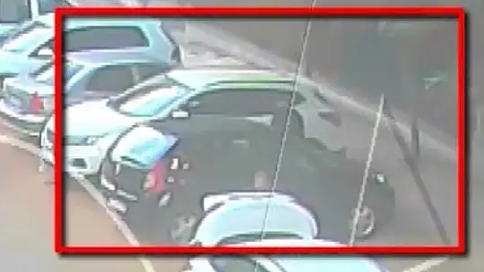 Kesici aletle 15 aracın lastiğine zarar veren şahıs yakalandı