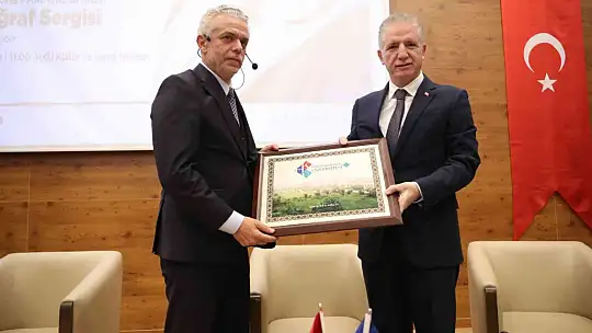 Kıbrıs meselesinin dünü, bugünü ve geleceği HKÜ'de konuşuldu