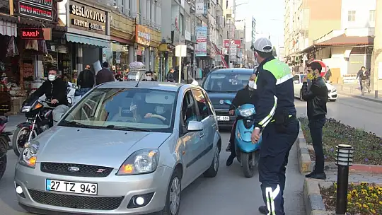 Kilis'te iftara yetişmek isteyenlere polis desteği