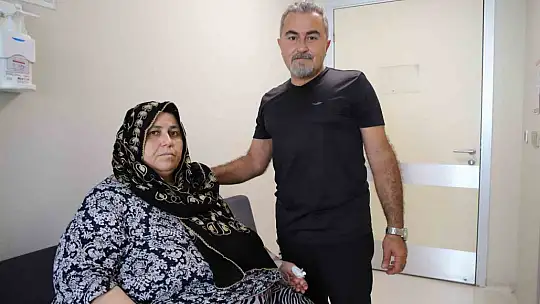 Kilolarından dolayı yürümekte zorlanan kadın sağlıklı yaşama ilk adımı attı
