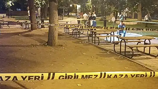 Kimlik kontrolü yapılan şahıstan bekçilere bıçaklı saldırı: 2'si ağır 3 yaralı