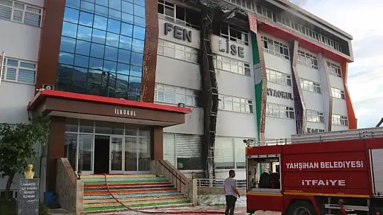 Kırıkkale'de özel okulda korkutan yangın