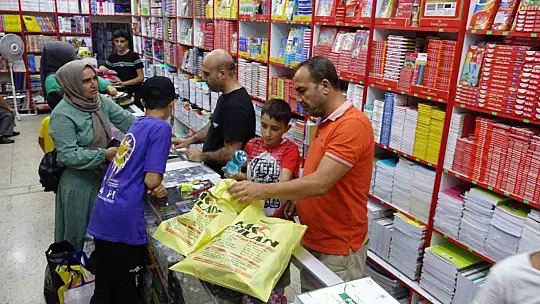 Kırtasiyelerde hareketlilik başladı