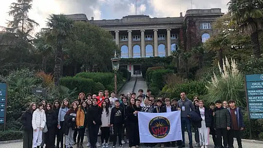 Kolej öğrencileri İstanbul'u gezdi
