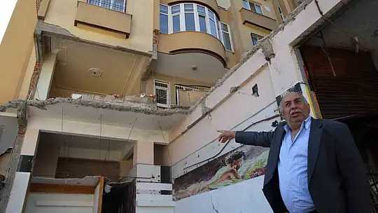 Komşular arasında 'ağır hasarlı', 'az hasarlı' tartışması sonunda bina için yıkım kararı verildi