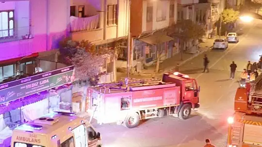 Komşuların dikkati 7 kişilik aileyi kurtardı