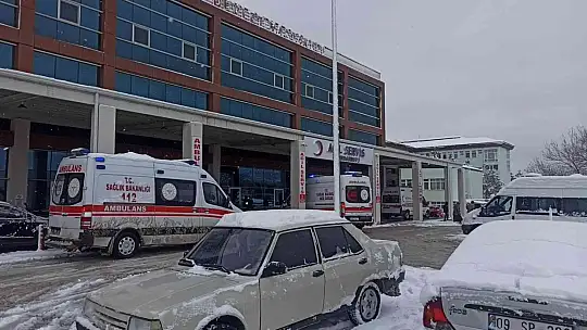 Konya'da işçi taşıyan servis minibüsleri çarpıştı: 14 yaralı