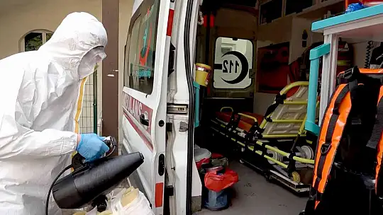 Köyden merkeze gitmek için hasta numarası yapıp ambulans çağırmışlar