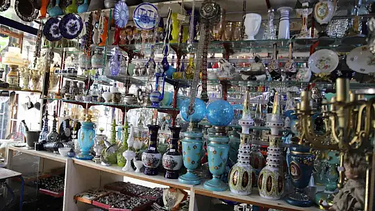 Köyleri dolaşıp eşya topladı, müzelere 6 bin eser kazandırdı