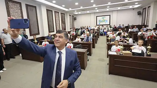 Kupalar 46. kez şampiyonların elinde havalandı