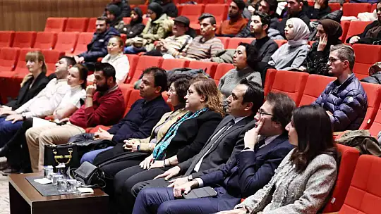 Kuran, GAÜN'lü öğrencilerle bir araya geldi
