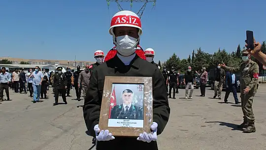 Kuzey Irak şehidi son yolculuğuna uğurlandı