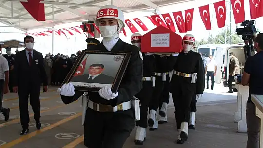 Libya'da şehit olan Uzman Çavuş Yılmaz'ın naaşı memleketine uğurlandı