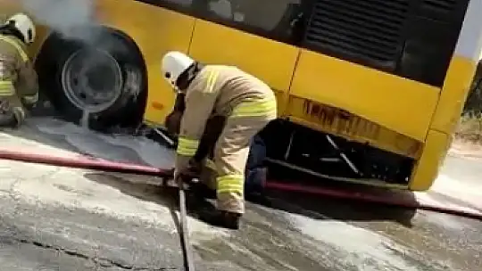 İçinde 25 yolcusu bulunan halk otobüsü yandı