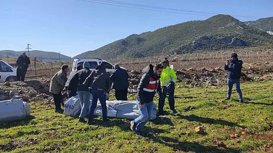 Mehmetçik 532 köye helikopter ile yardım malzemesi ulaştırıldı