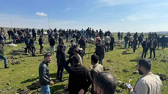 Meraların satıldığını iddia eden köylülerden protesto yürüyüşü