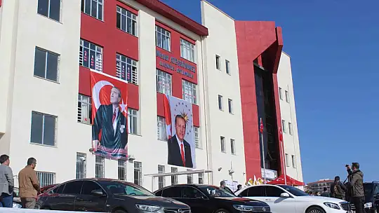 Mesut Ateşsönmez Ortaokulu hizmete açıldı