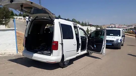 Mezarlıkta silahlı çatışma: 3 yaralı