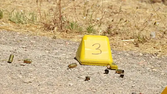 Mezarlıkta silahlı çatışma: 3 yaralı
