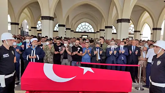 Milletvekili Taşdoğan vatandaşlarla iç içe
