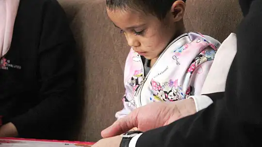 Minik Asiye evinde ilk kez görüntülendi, neşeli hali dikkat çekti