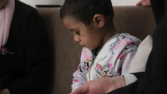 Minik Asiye evinde ilk kez görüntülendi, neşeli hali dikkat çekti