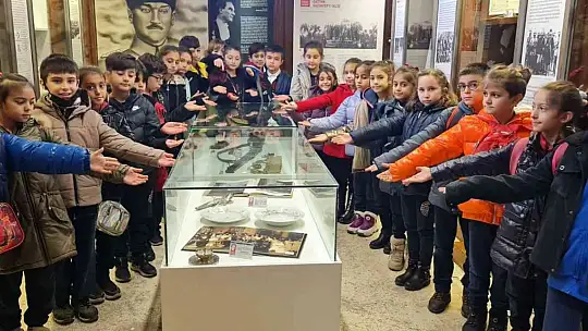 Minik öğrenciler Gaziantep'i mercek altına aldı