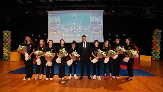 Minik sporcular, ilk madalyalarını aldılar
