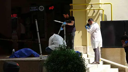 Miras yüzünden kuzenini öldüren doktor tutuklandı