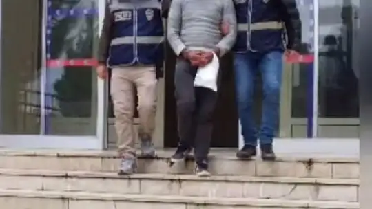 Motosiklet hırsızı güvenlik kamerasına yakalandı