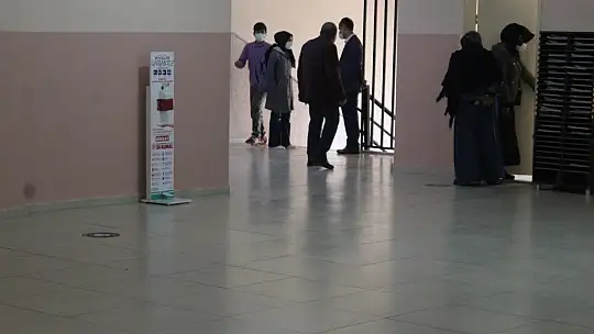 Nefes borusu tıkanan öğrenciyi öğretmeni kurtardı