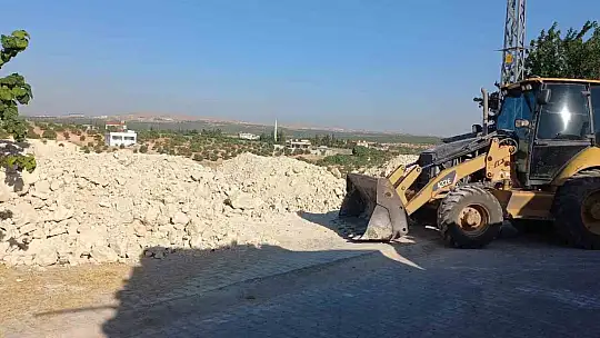 Nizip Belediyesi'nin kırsaldaki hizmetleri sürüyor