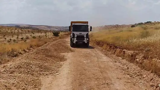 Nizip Belediyesi'nin kırsaldaki hizmetleri sürüyor