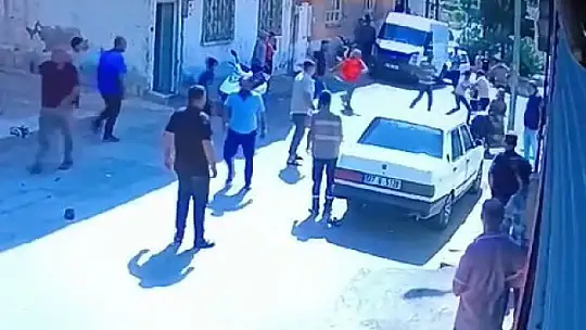 Nizip'te bir kişinin öldüğü bıçaklı kavga anları kamerada