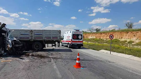Nizip'te feci kaza: 2 ağır yaralı