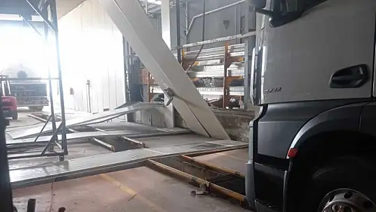 Nizip'te LPG tankeri muayene esnasında patladı: 2 yaralı
