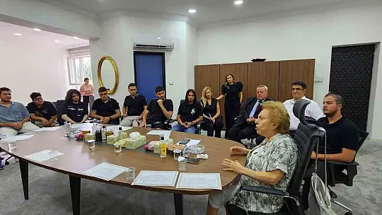 Nüket Ersoy YKS şampiyonlarını ağırladı