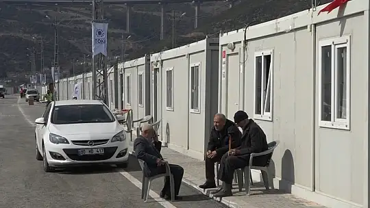 Nurdağı konteyner kentinde yaralar sarılıyor