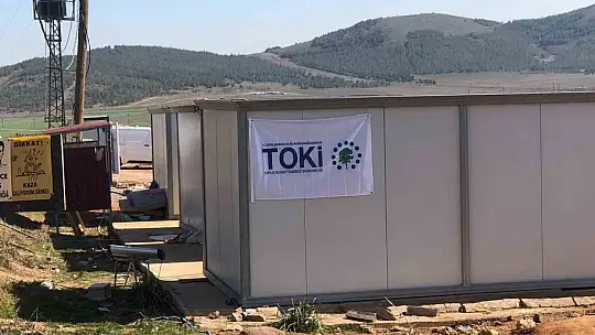 Nurdağı'nda kalıcı konutlar için ilk kazma vuruldu