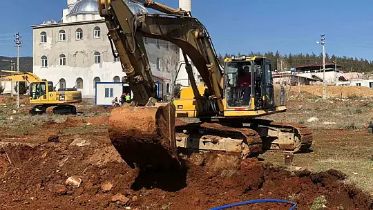 Nurdağı'nda kalıcı konutlar için ilk kazma vuruldu