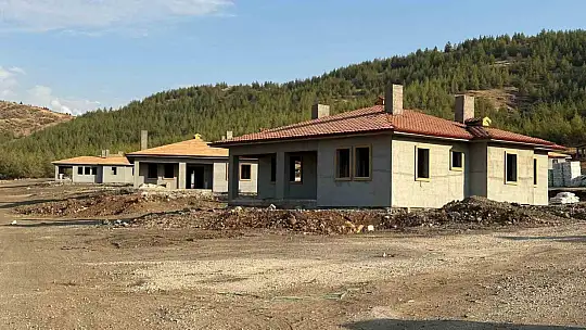 Nurdağı'nda köy evlerinin yüzde 70'i tamamlandı