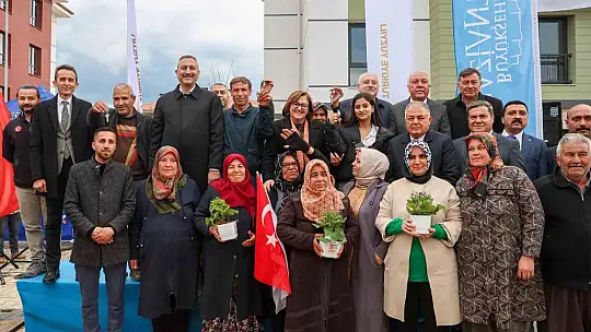 Nurdağı'nda tamamlanan konutlar sahiplerine teslim ediliyor
