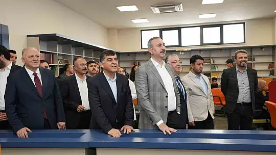 Öğrenciler sordu Gül ile Fadıloğlu yanıtladı