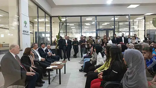 Öğrenciler sordu Gül ile Fadıloğlu yanıtladı