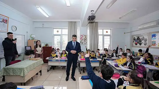 Öğretmen talep etti, dersi Fadıloğlu anlattı