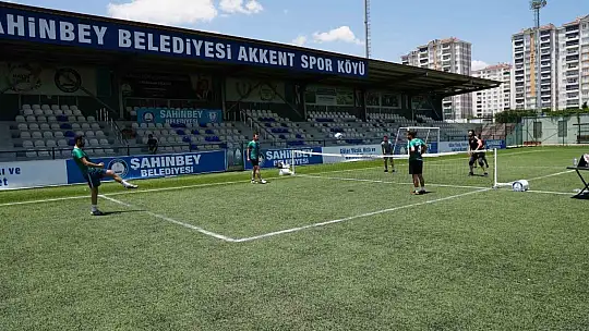 Öğretmenler spor yaparak eğlendi