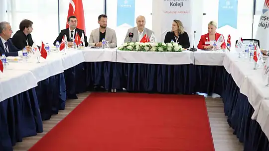 Olağanüstü Haller Pedagojisi çalıştayının üçüncüsü Gaziantep'te düzenlendi